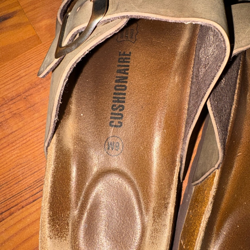 Cushionaire Women's Tan Sandals - Picture 2 of 3